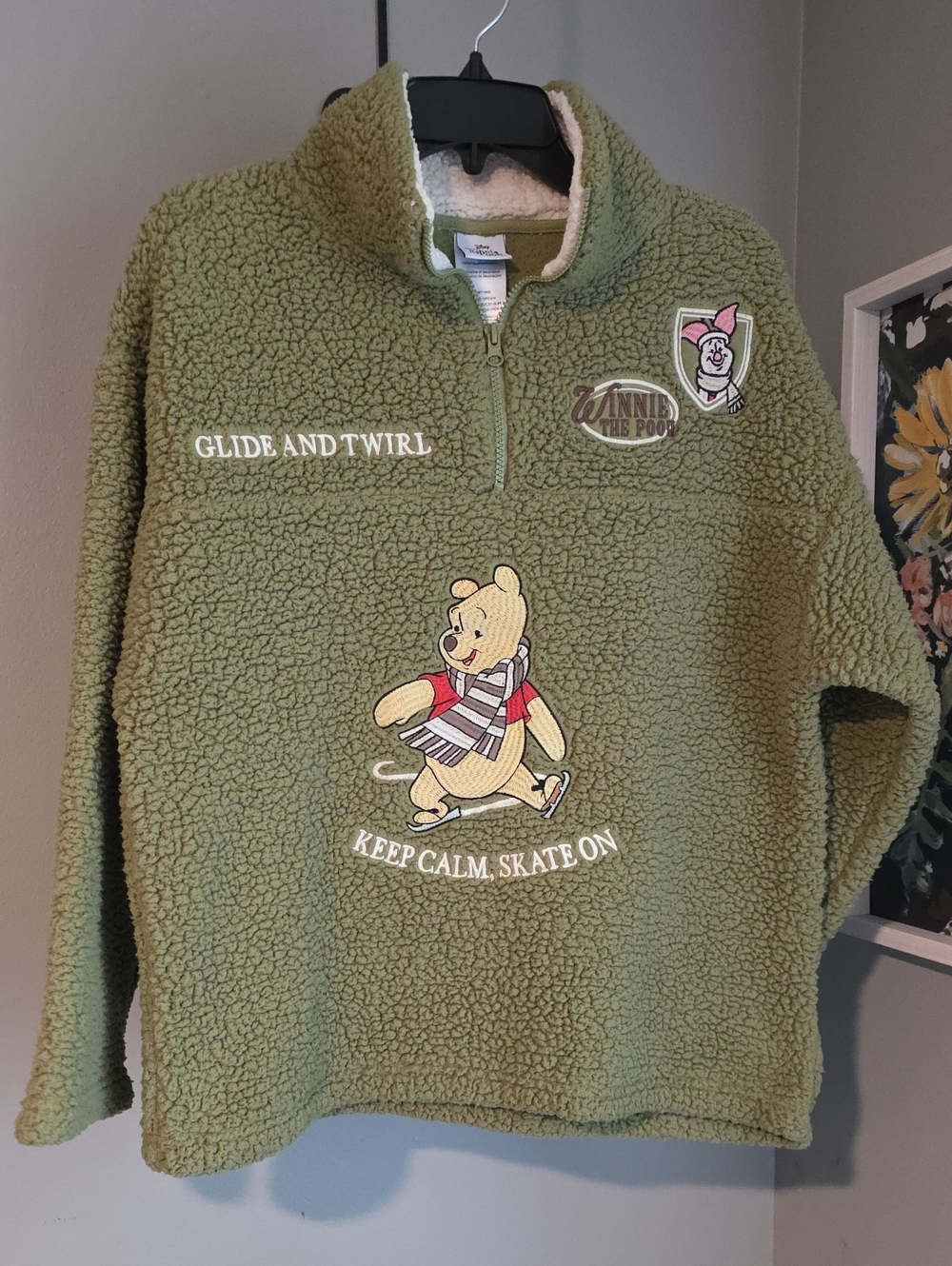 Disney Olive Green Winnie the Pooh Zip-Up Sherpa Pull-Over Size M